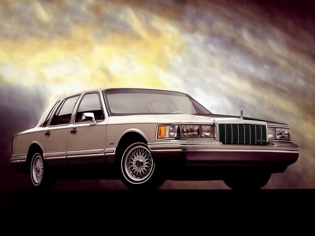 LINCOLN Town Car 1989 – 1997 Седан