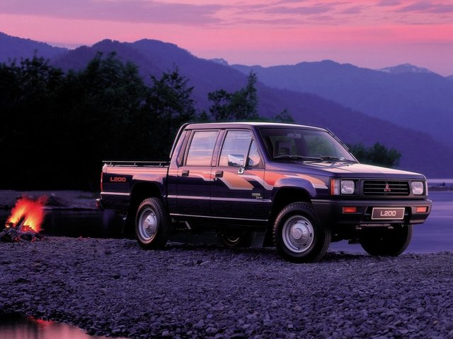 MITSUBISHI L200 1986 – 1996 Пикап Двойная кабина