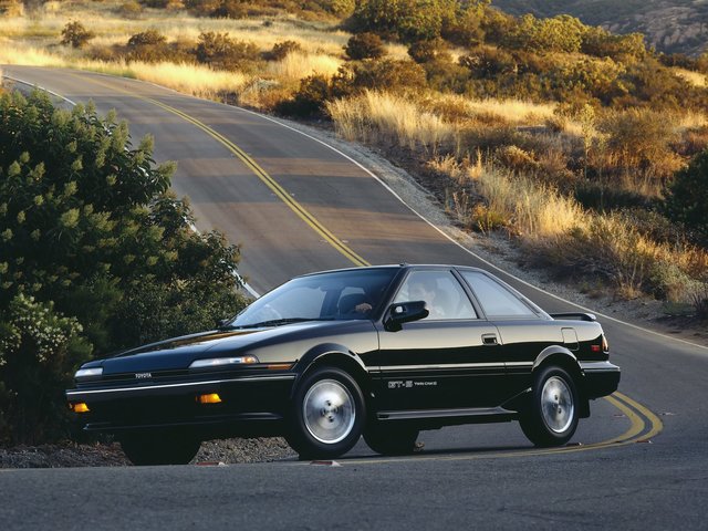 TOYOTA Corolla 1987 – 1993 Купе