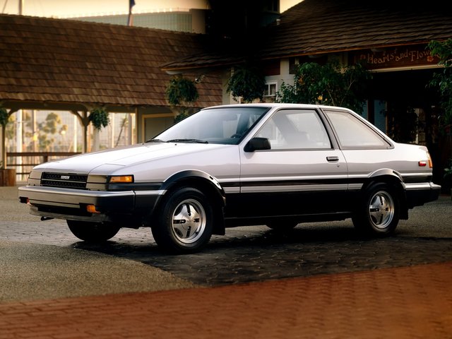 TOYOTA Corolla 1983 – 1988 Купе