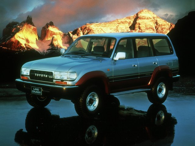 TOYOTA Land Cruiser 1989 – 1994 Внедорожник 5 дв.