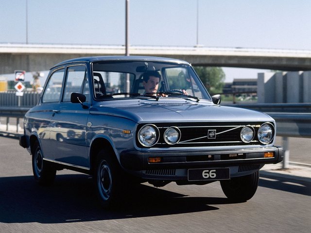 VOLVO 66 1975 – 1979 Седан