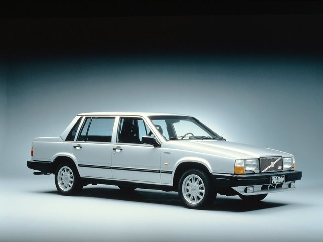 VOLVO 740 1983 – 1992 Седан