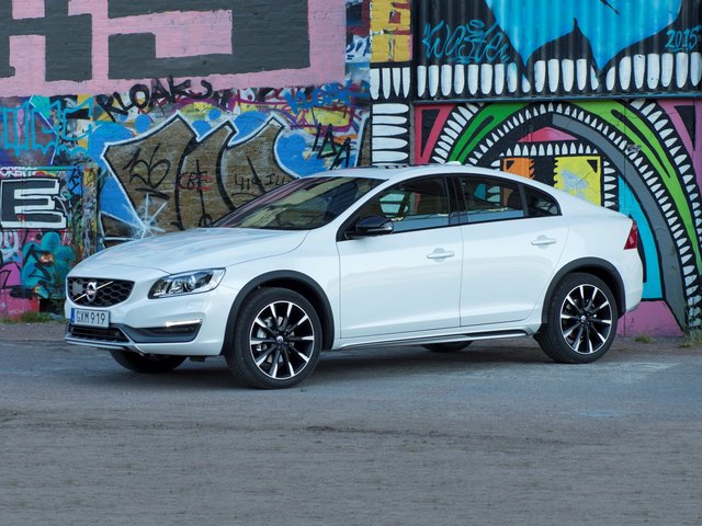 VOLVO S60 Cross Country I 2015 запчасти