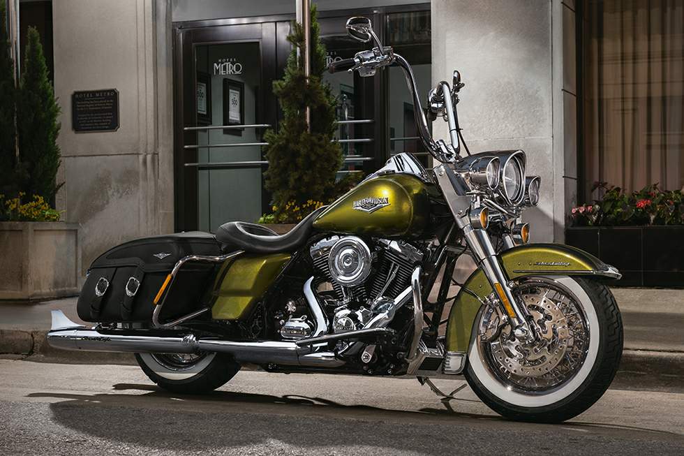 Harley Davidson FLHRC Road King Classic 2016 запчасти