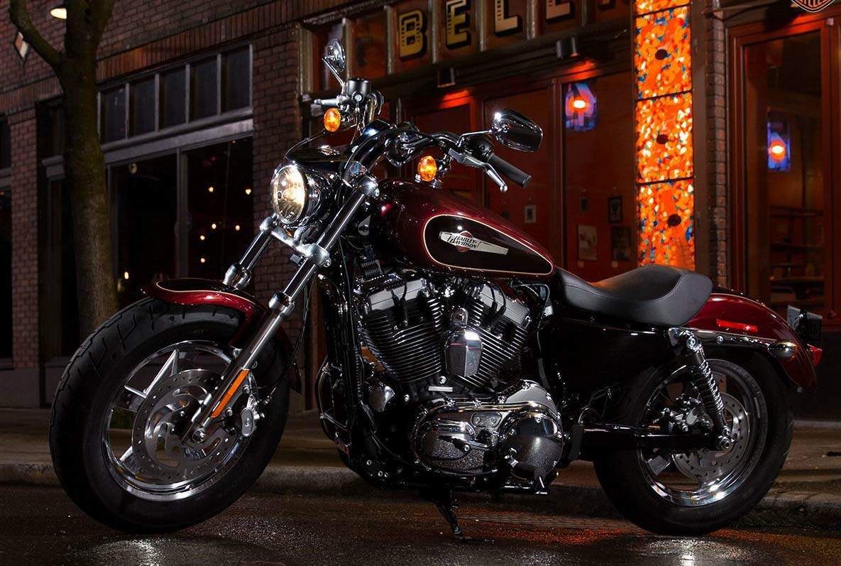 Harley Davidson XL 1200C Sportster Custom 2015 запчасти