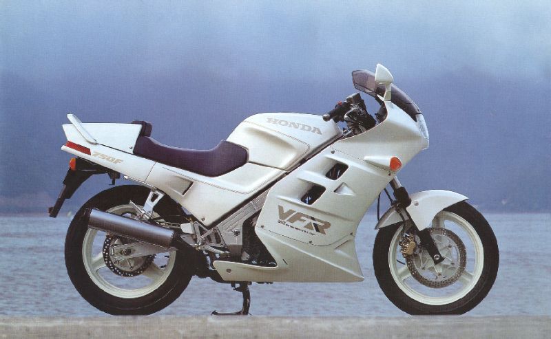 HONDA VFR 750 F 1987         