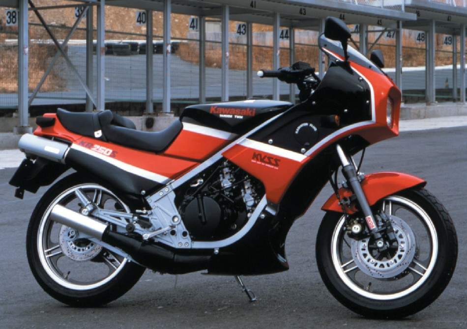 Kawasaki KR 250 1985 запчасти