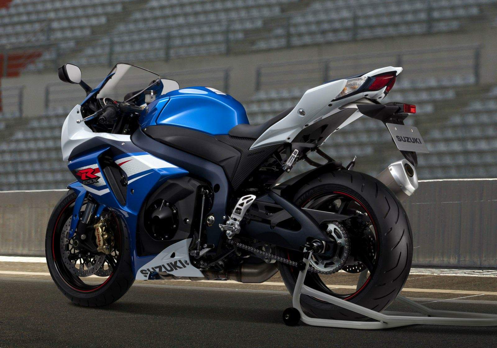Мотоцикл Suzuki GSX-R 1000 2010 обзор
