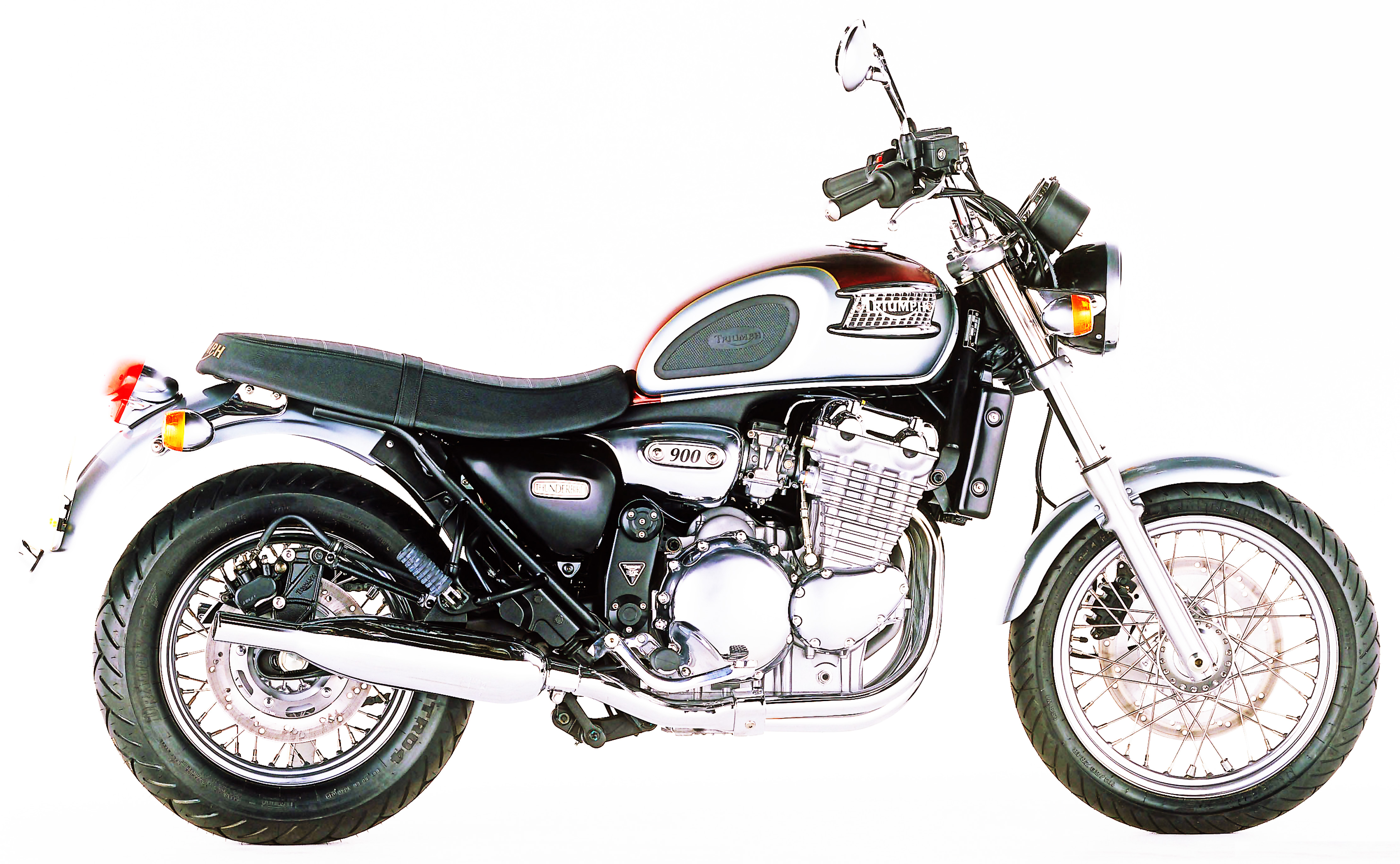Мотоцикл Триумф Тандерберд 900
