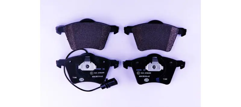 HELLA 8DB355010631 Тормозные колодки дисковые