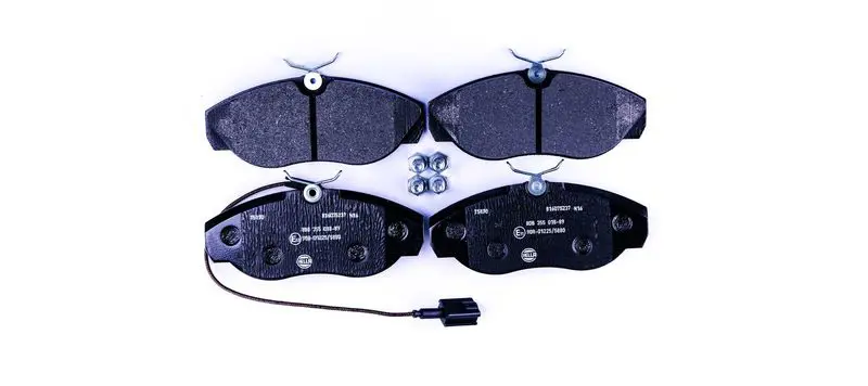 HELLA 8DB355018891 Комплект тормозных колодок