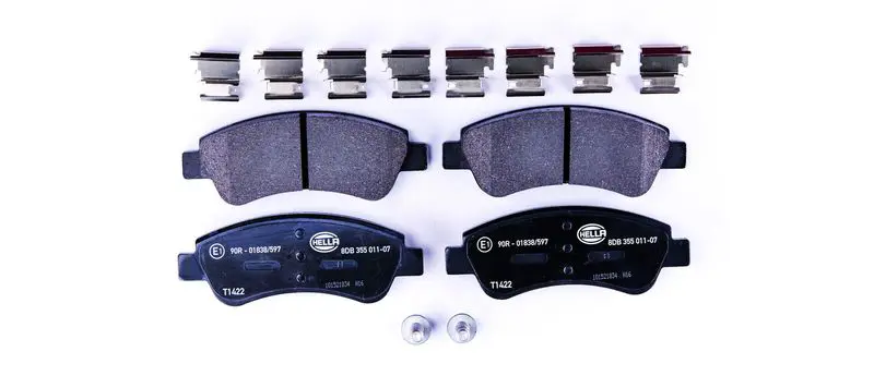 HELLA 8DB355011071 Тормозные колодки дисковые