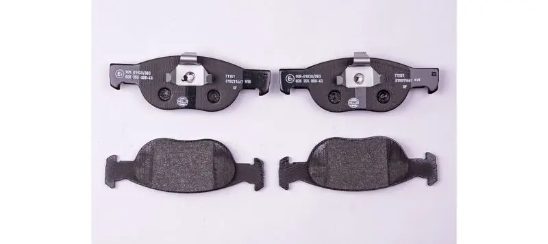 HELLA 8DB355008431 Комплект тормозных колодок