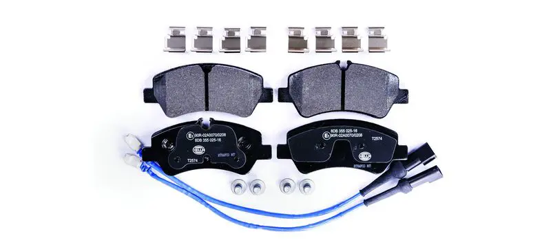 HELLA 8DB355025161 Комплект тормозных колодок,
