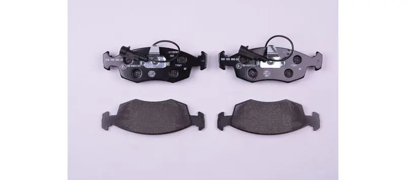HELLA 8DB355008521 Комплект тормозных колодок