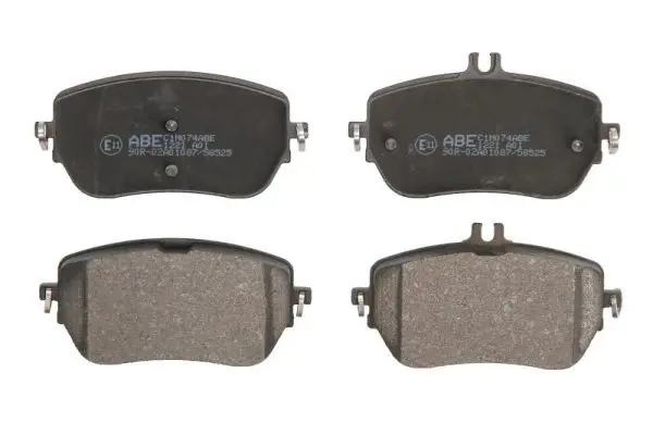 C1M074ABE Комплект тормозных колодок,