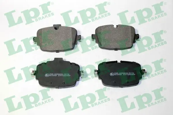 LPR 05P2359 Комплект тормозных колодок,
