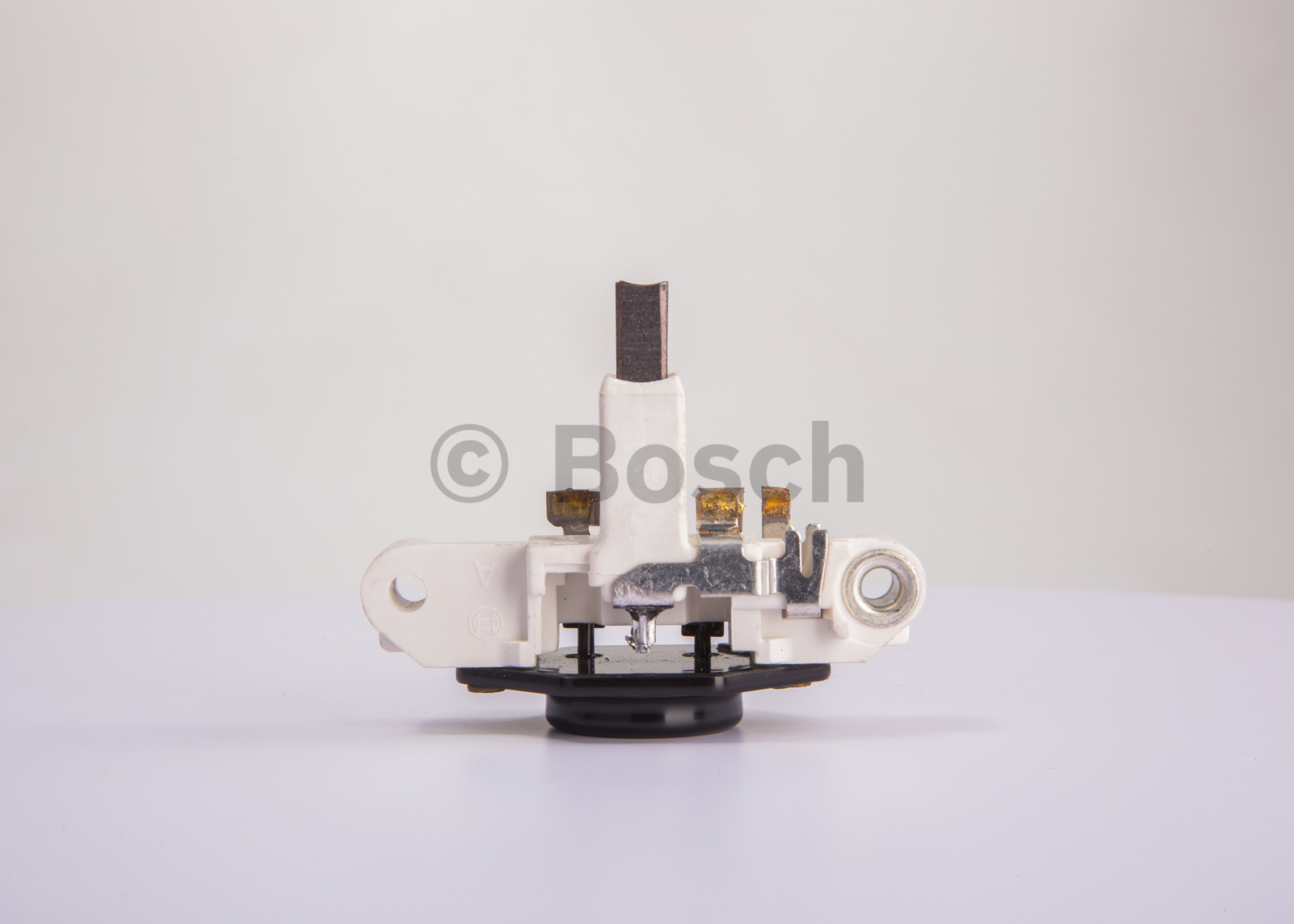Bosch 1197311235 Alternator regulator