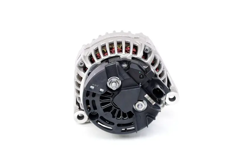 BOSCH 0124615073 ALTERNATOR 14V 0121541302 0124