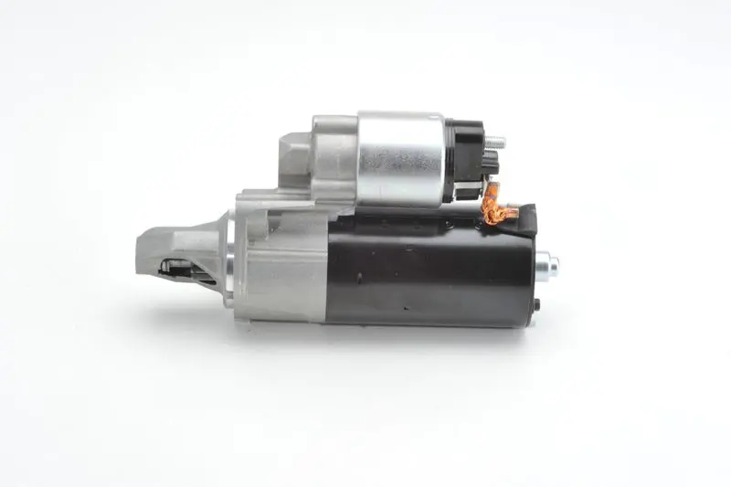 BOSCH 0001115006 Стартер 12V 1.7KW
