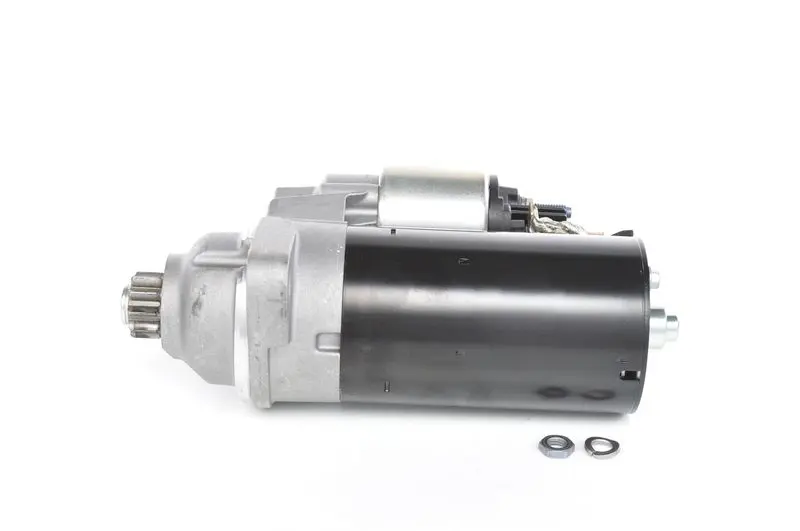 BOSCH 0001123018 Стартер 12V 1.7KW