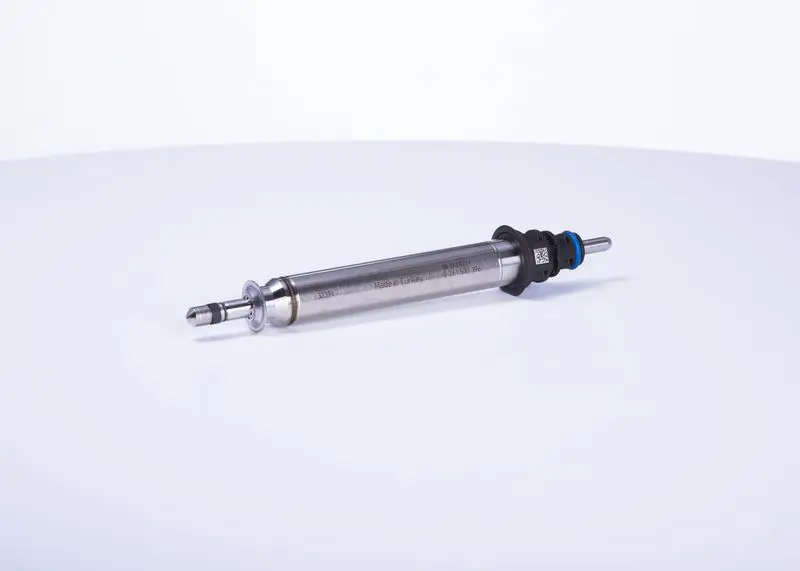 BOSCH 0261500396 Форсунка бенз MB A 180 06.2012