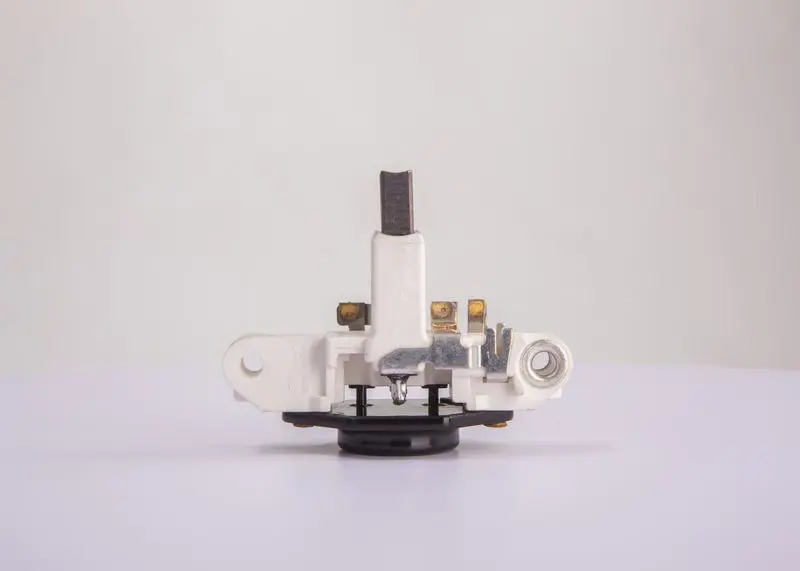 BOSCH 1197311223 Реле регулятор генератора