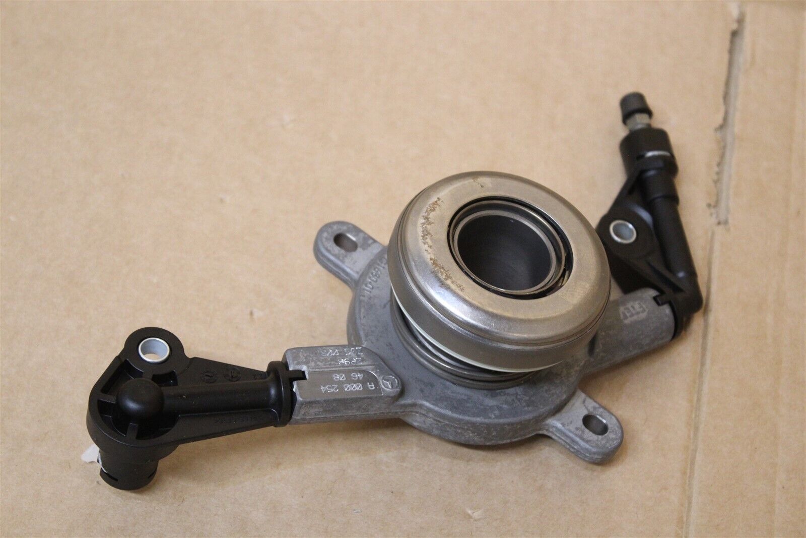 MERCEDES-BENZ A0002544608 РАЗМЫКАТЕЛЬ