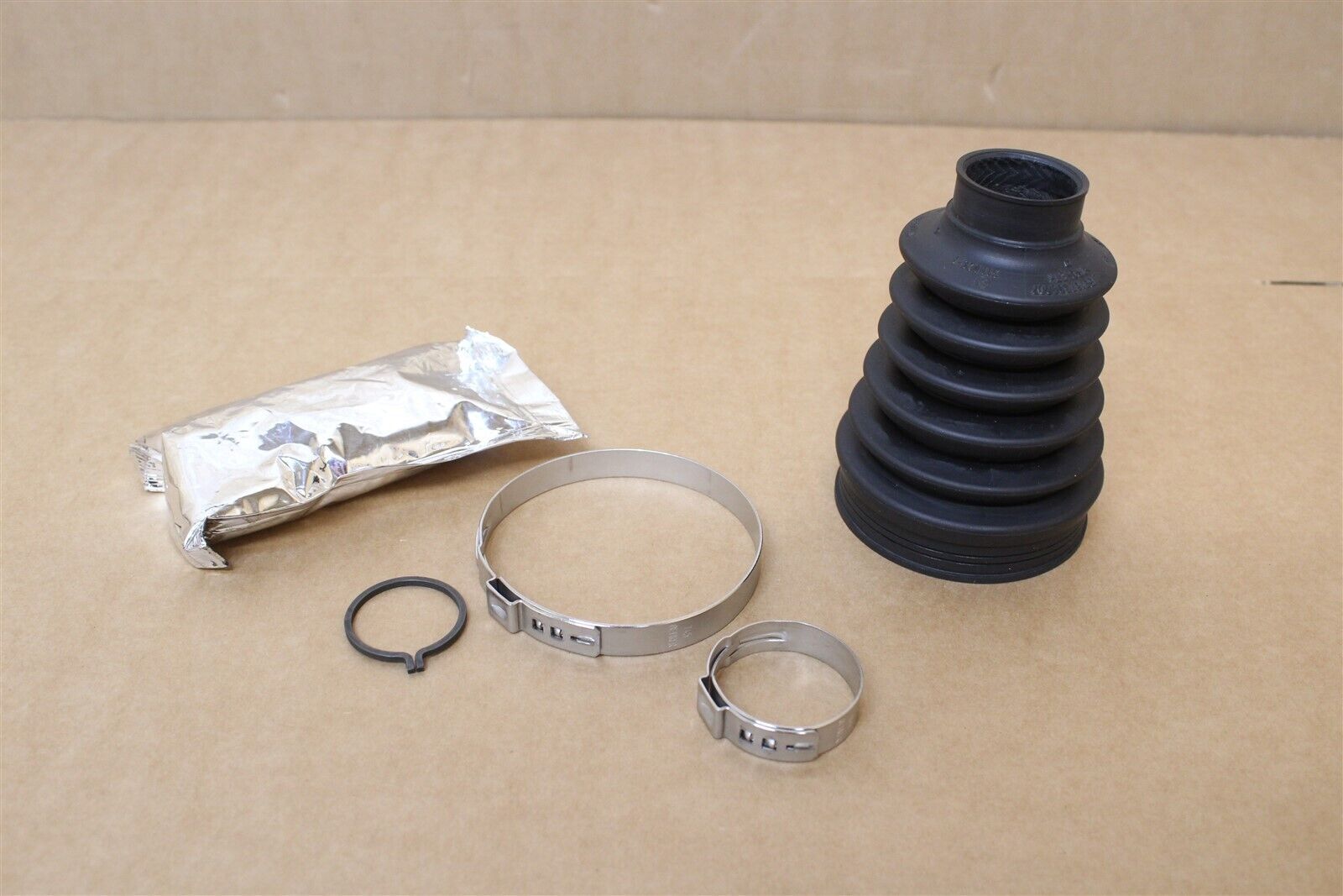 MERCEDES-BENZ A0003572200 Пыльник ШРУС