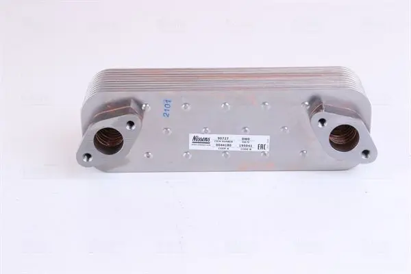90727 Радиатор масляный D2066 LF01