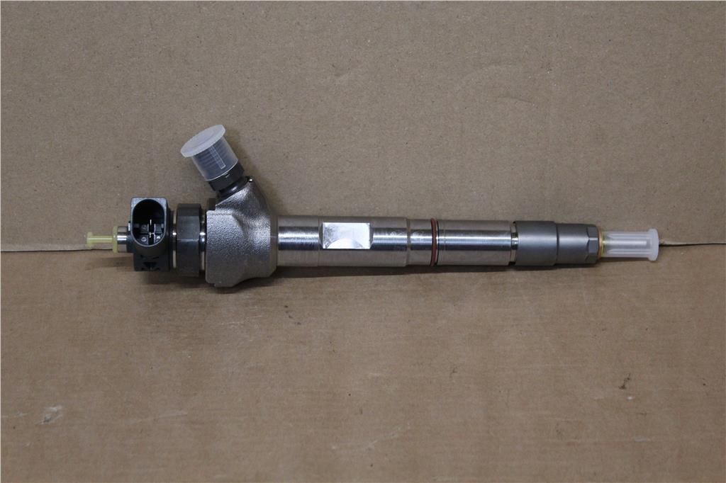 VAG 04L130277AC Форсунка