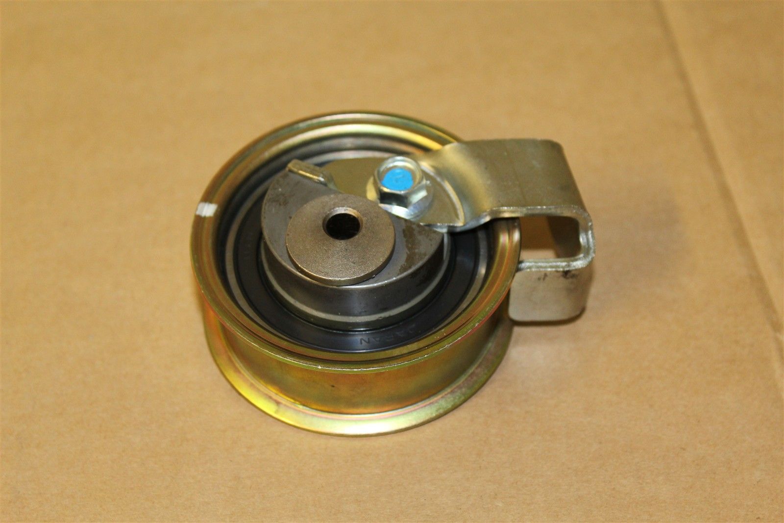 VAG 06B109243B Ролик натяжной
