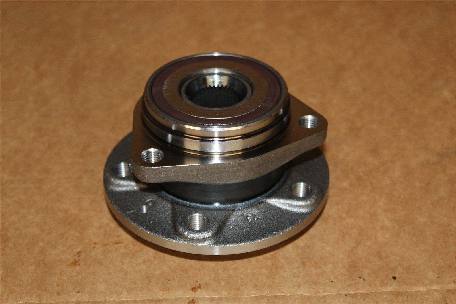 VAG 8S0498625 СТУПИЦА КОЛЕСА