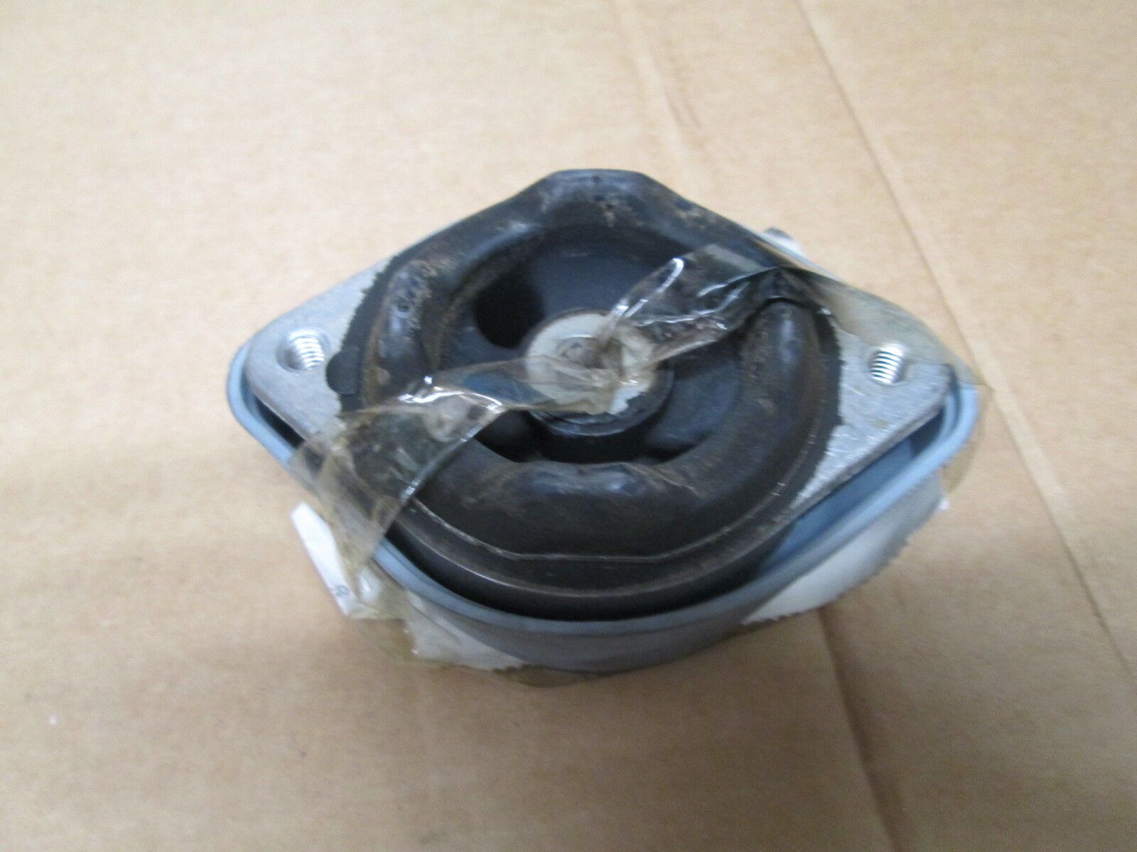 VAG 8D0399151M Подушка кпп