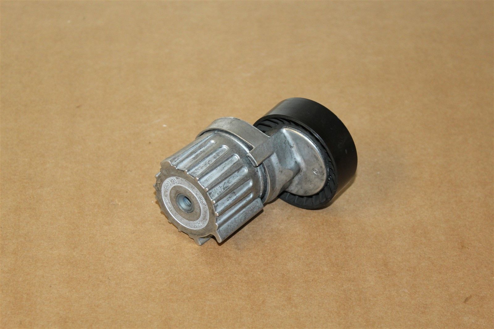 VAG 038903315A Элемент крепежный