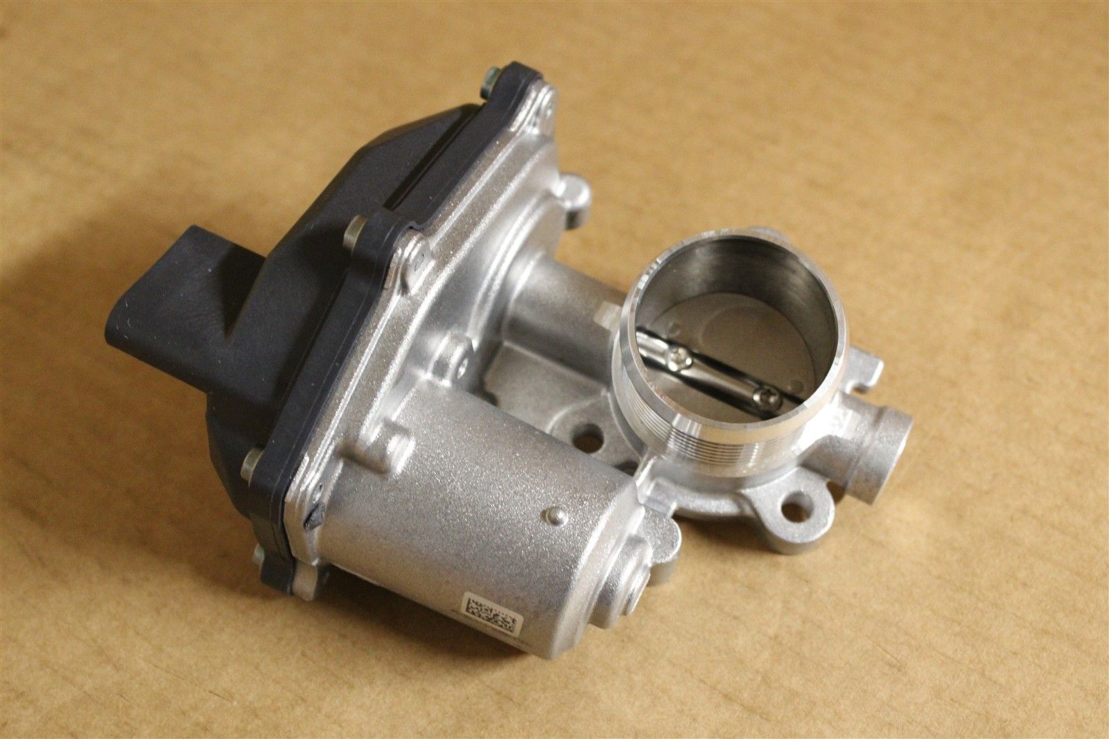VAG 04L131501M Клапан рециркуляции выхлопных