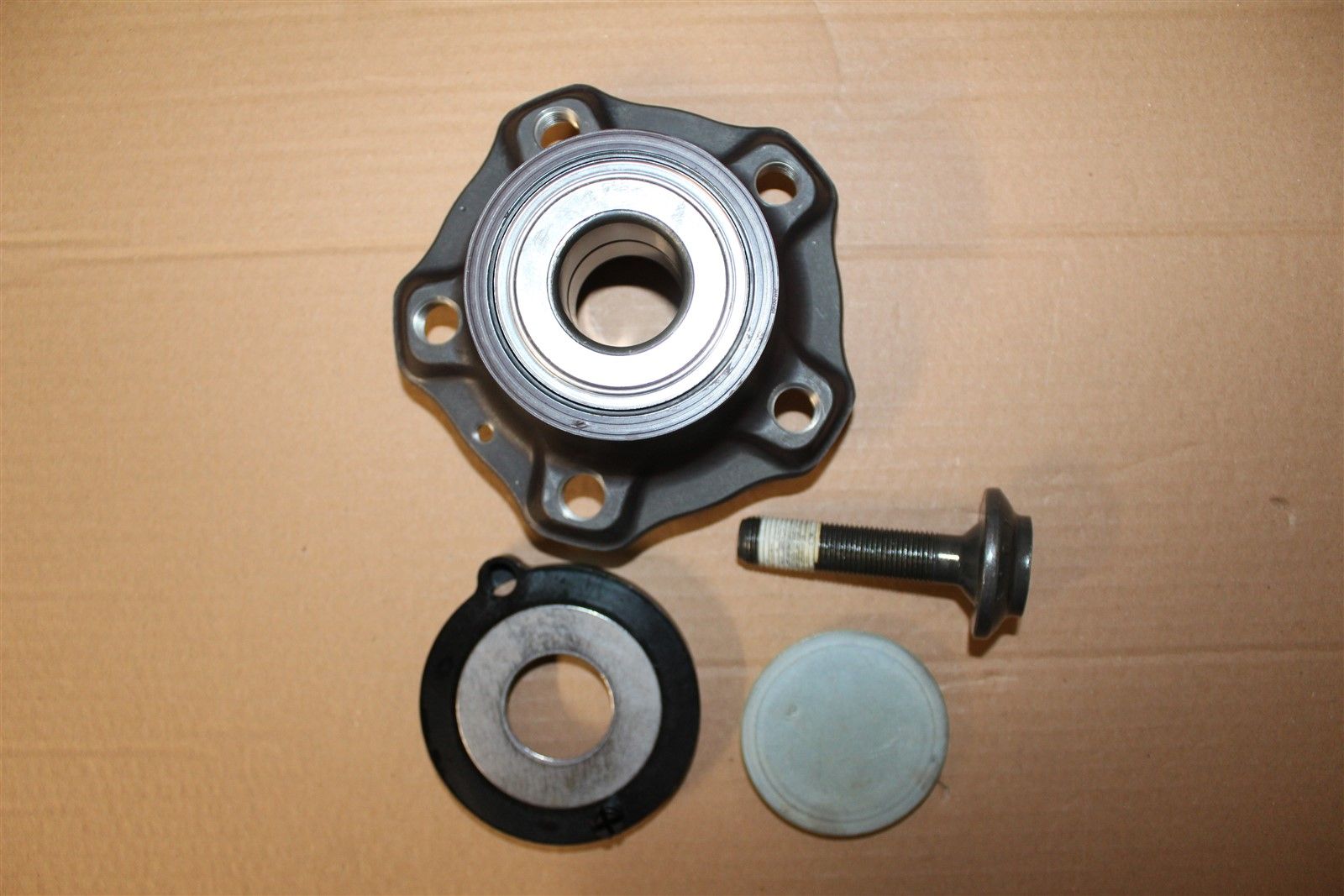 8W0598611A Подшипник ступицы с