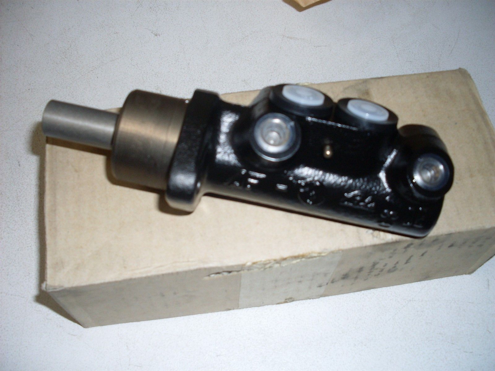 VAG 7M1611019 Главный тормозной цилиндр