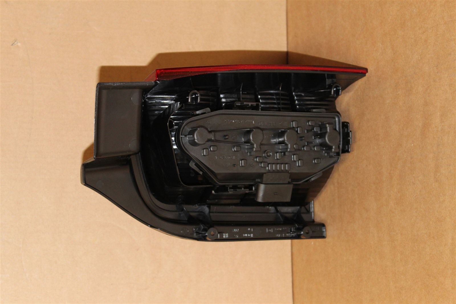 VAG 7H5945095N Фонарь задний левый