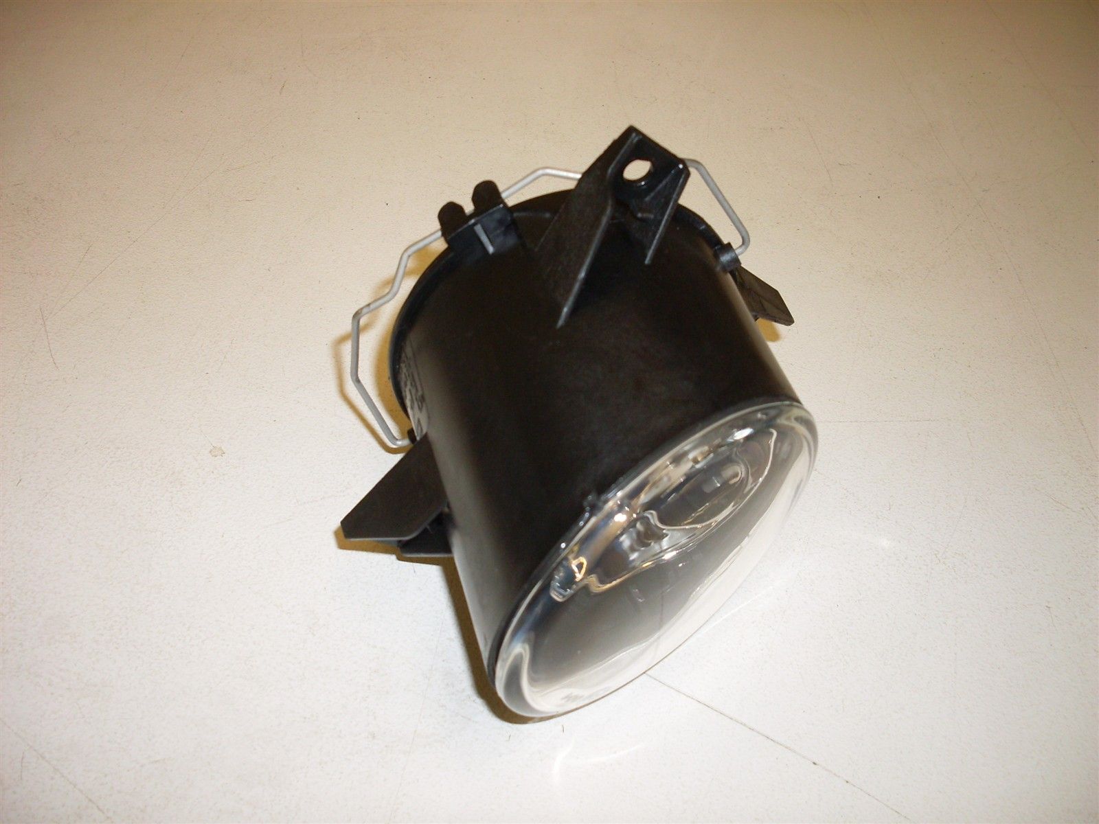 VAG 5P0941704 Галоген. противотуманная фара