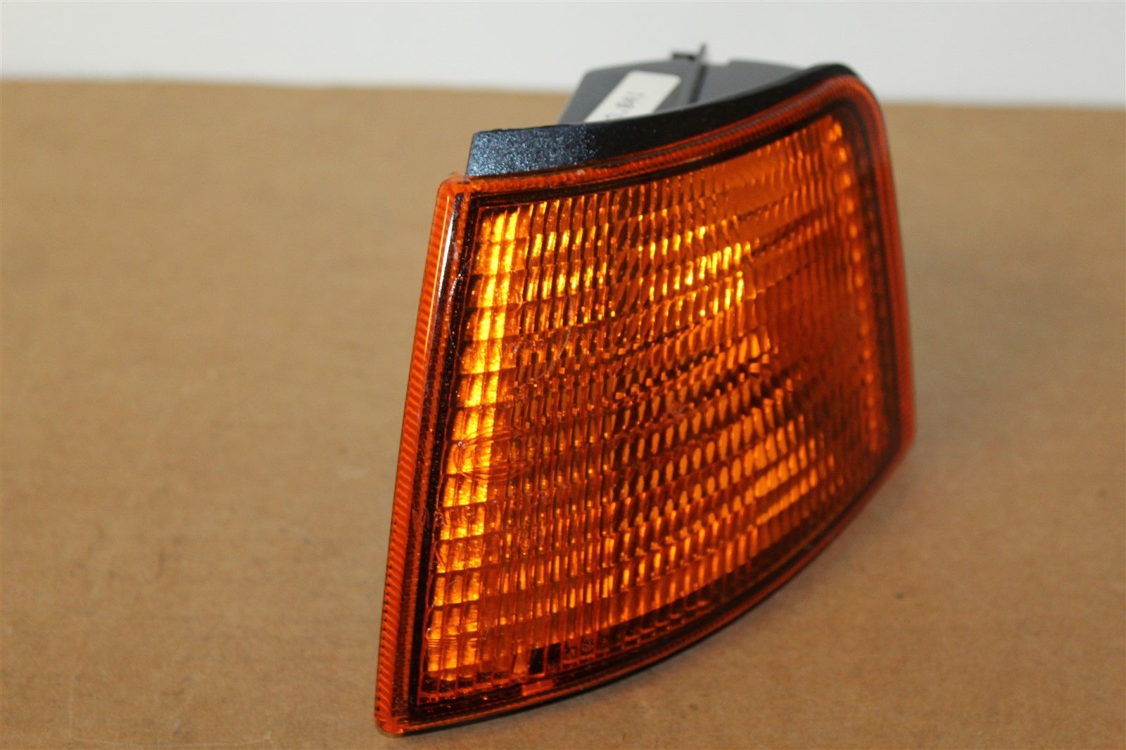 1L0953049 Фонарь указателя поворота