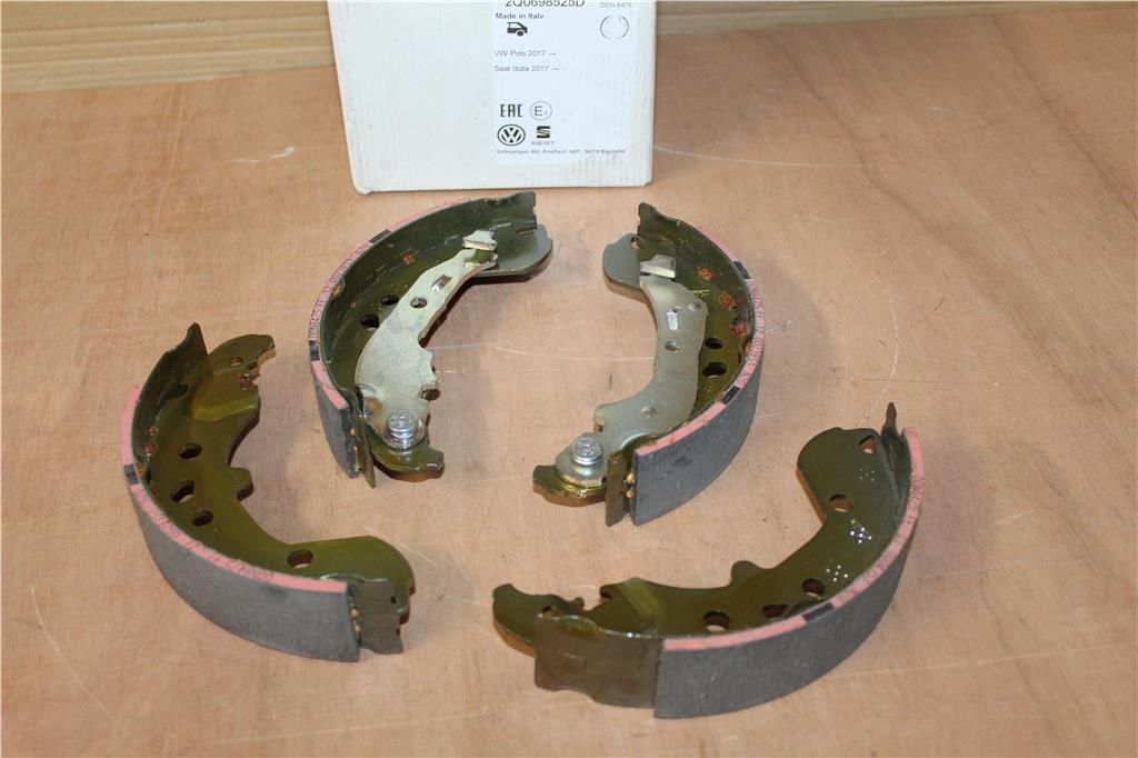 2Q0698525D BRAKE SHOE