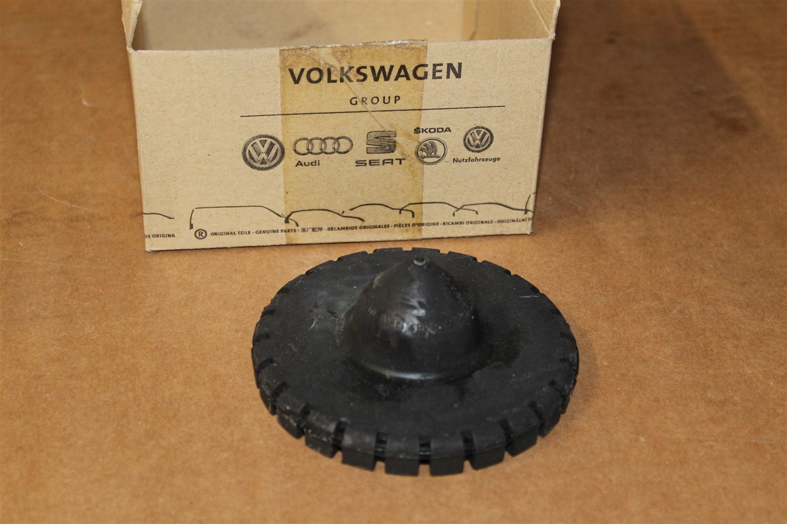 VAG 4B0512149 ОПОРА