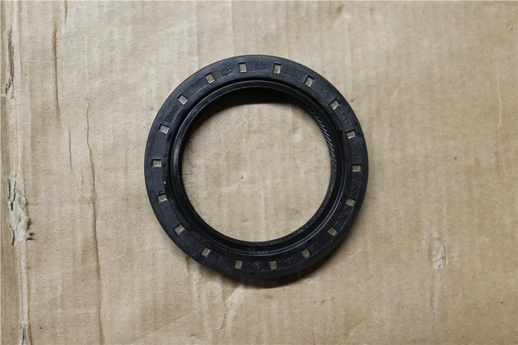 02D525596G Манжетное уплотнение AUDI/VW