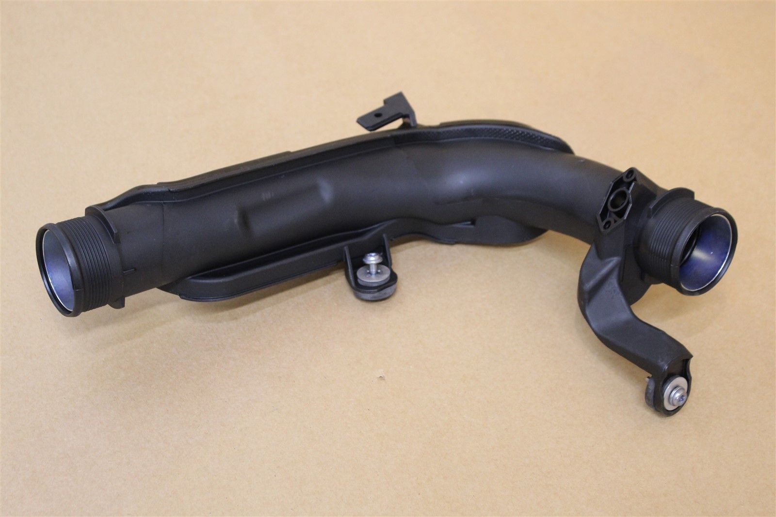 VAG 1K0145770AE Воздушный трубопровод (VAG)