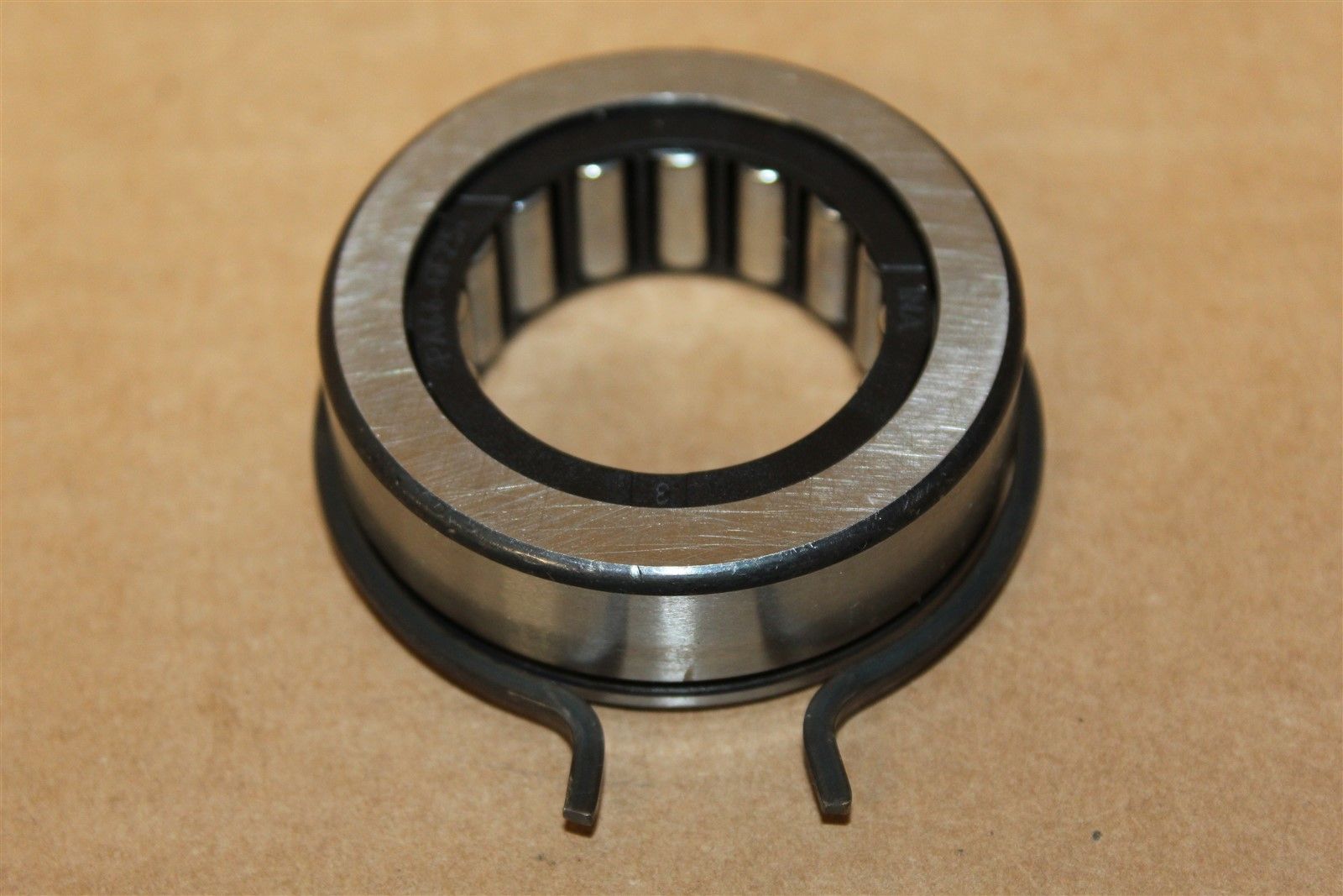 VAG 02T311373J Подшипник роликовый