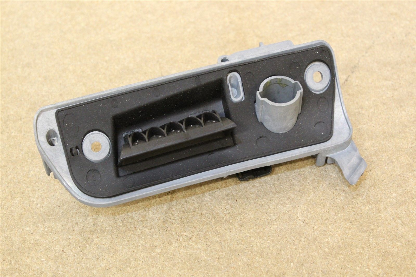 VAG 2K0827565M9B9 Рукоятка черный sati VAG