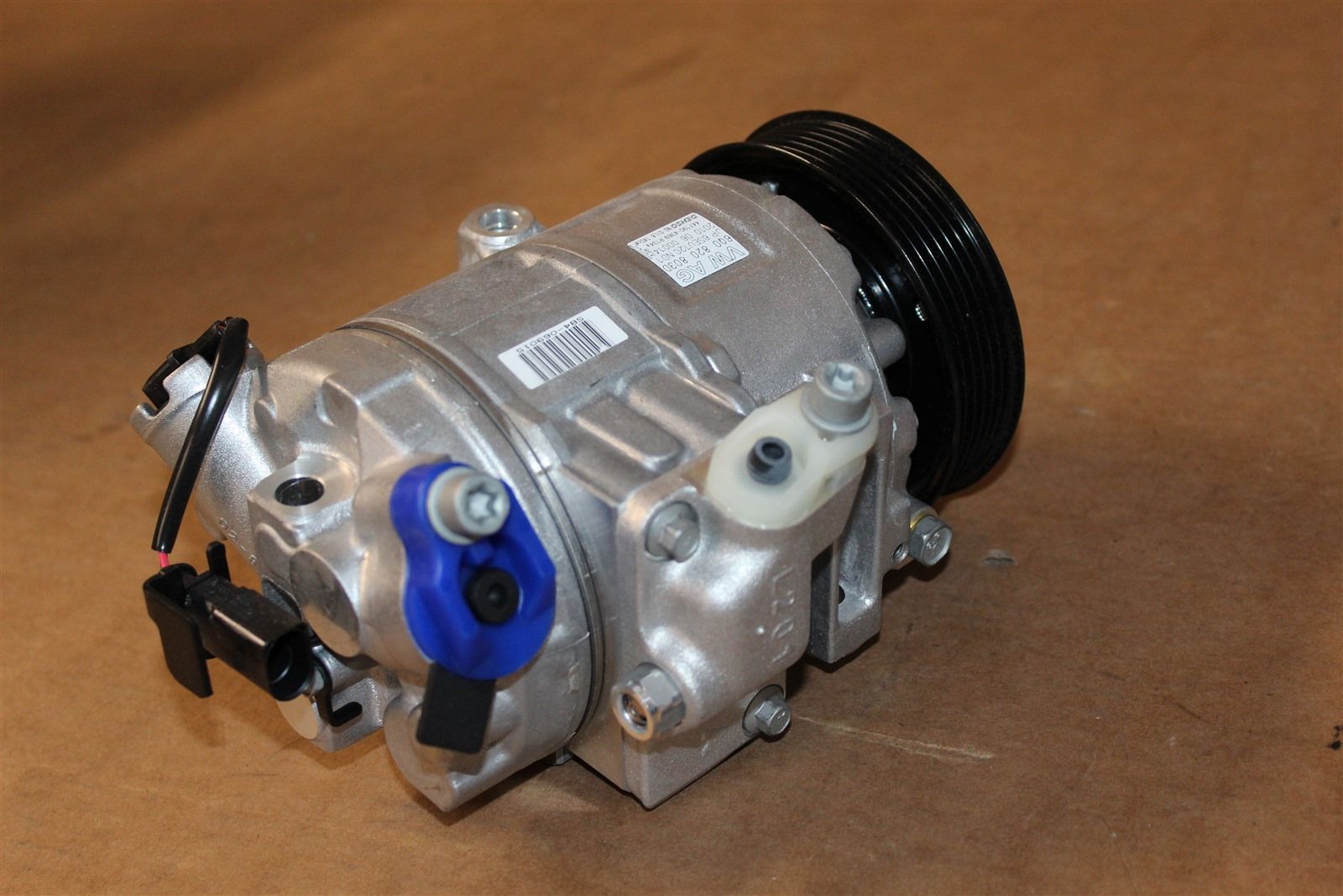 VAG 6Q0820803DX Компрессор климатической уст.