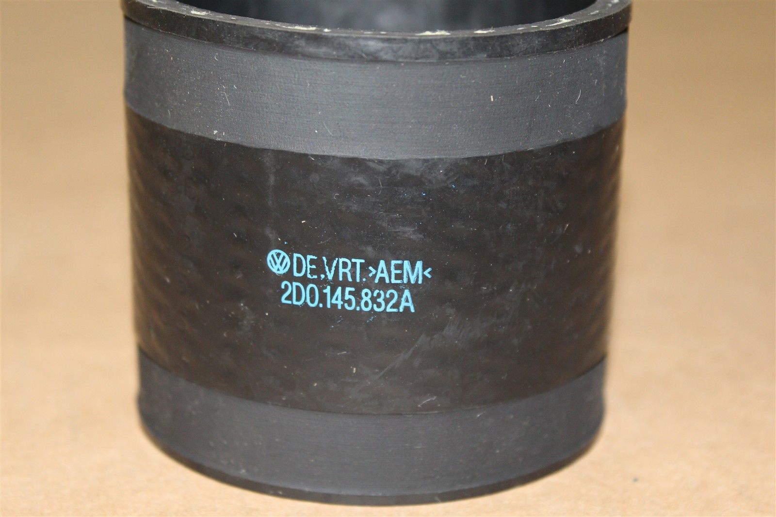 VAG 2D0145832A Трубка, соединительная